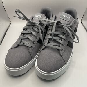 NWOB Adidas Daily 4.0 Skate Shoes Men’s Size 11 - IF4493 Light Gray